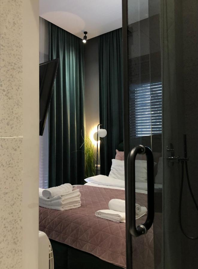Urban Stay Tirana Deluxe Ngoại thất bức ảnh